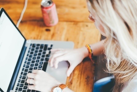 Phương pháp học tiếng Tây Ban Nha online phù hợp với những người bận rộn